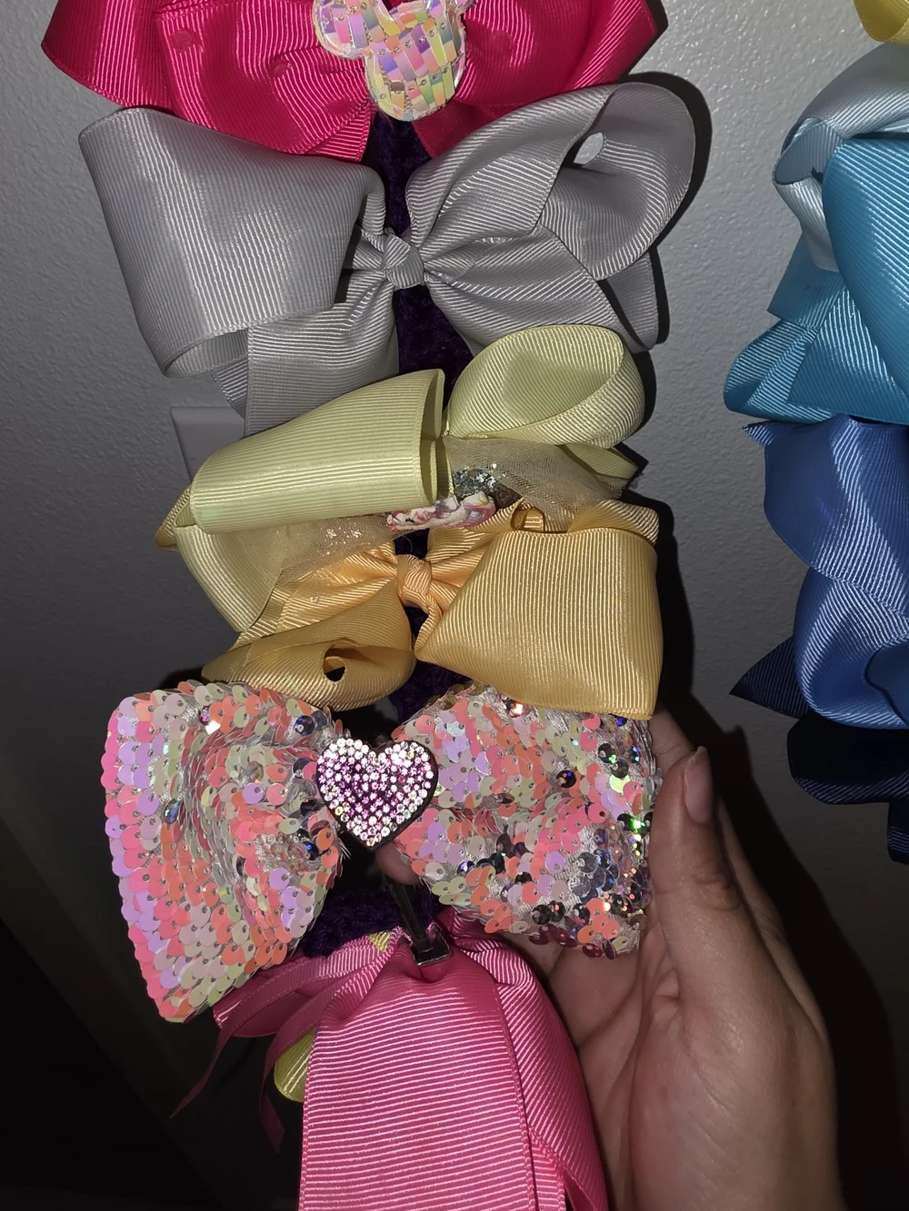 26 Piece Girls Hair Bow Bundle Assorted Colors & Styles